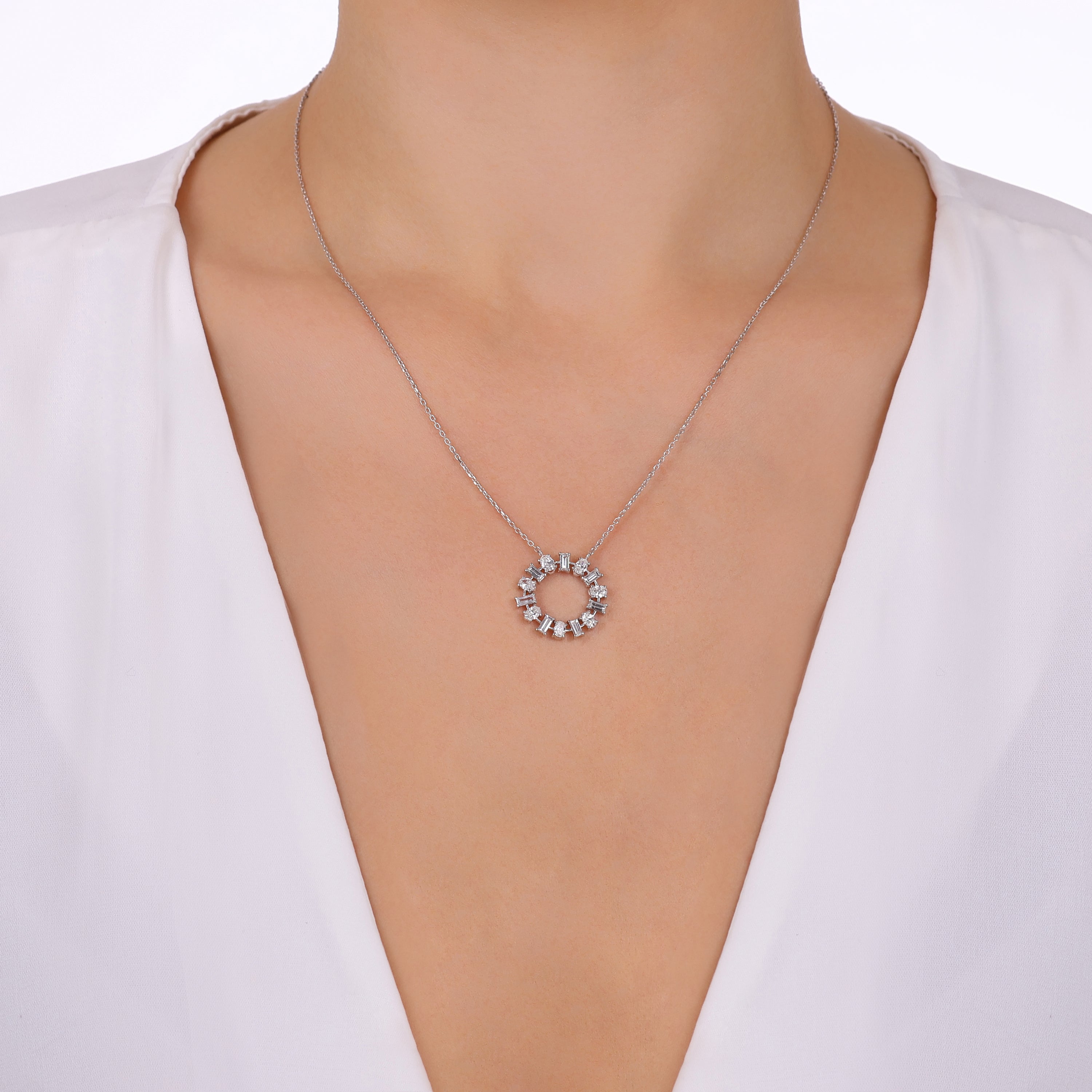 1.18ct Pırlantalı Tasarım Kolye