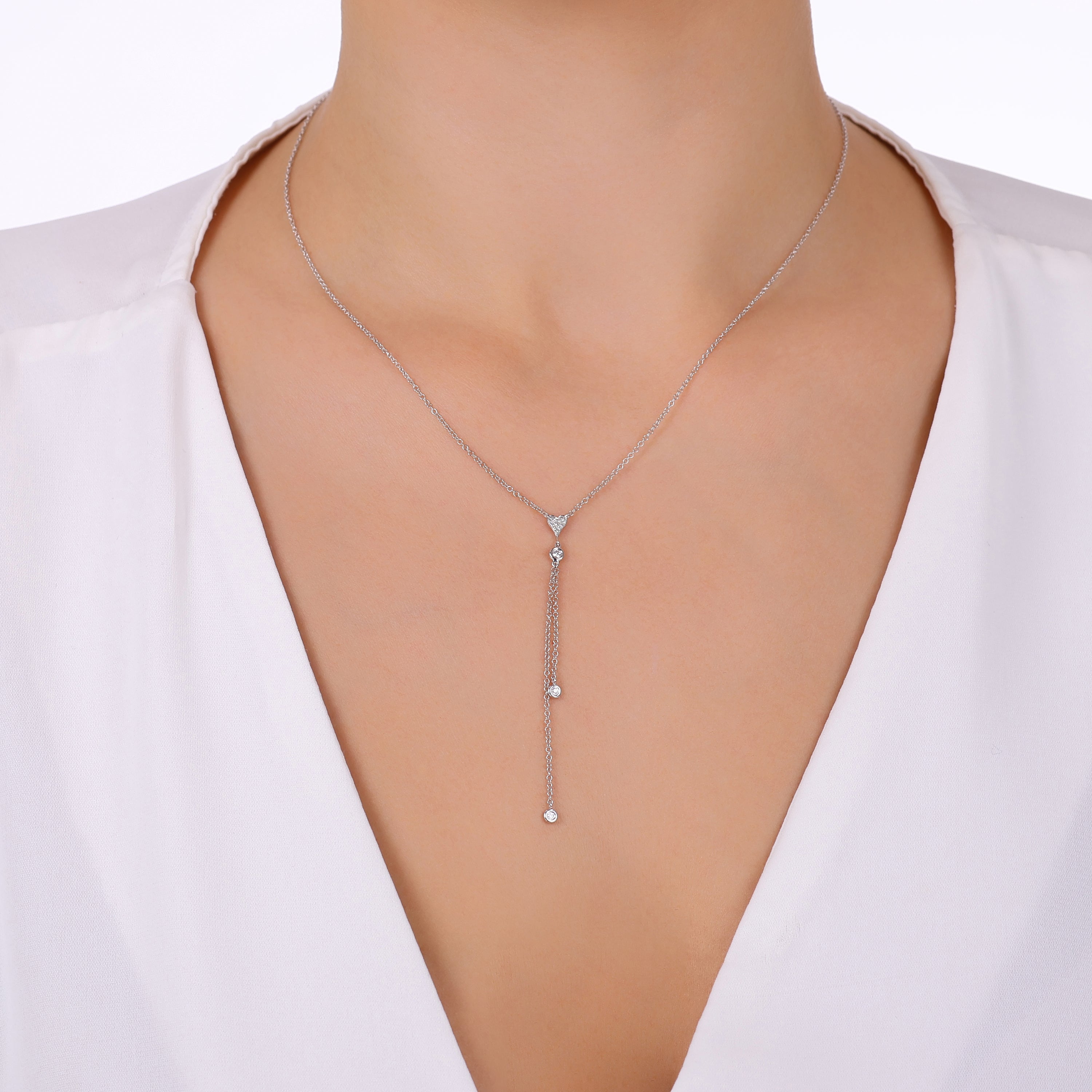 0.08ct Kalp Tasarım Pırlantalı Kolye