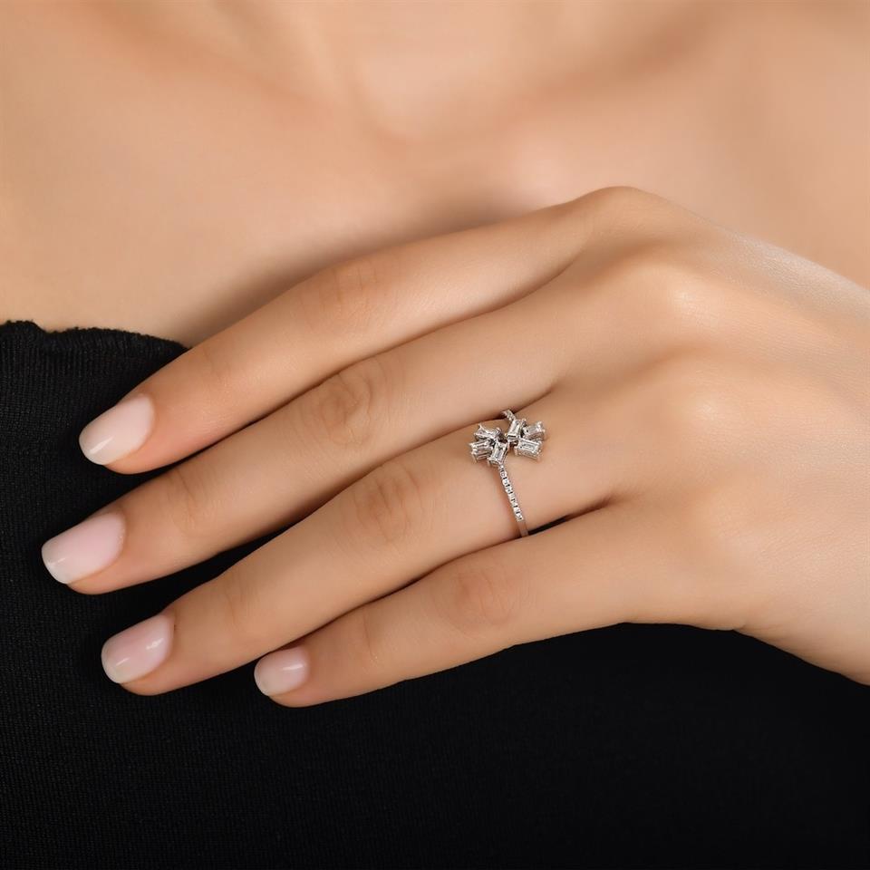 0,31ct Baget Pırlanta Tasarım Yüzük